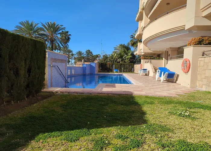 Frontline 2 Bed Apartment, San Pedro De Alcántara * Marbella